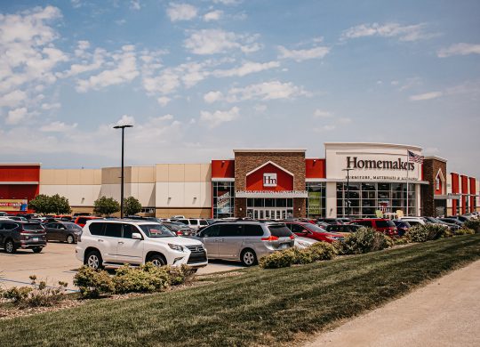 Homemakers Furniture parking lot